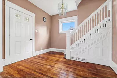330 W Market Street, Alliance, OH 44601 - Photo 6