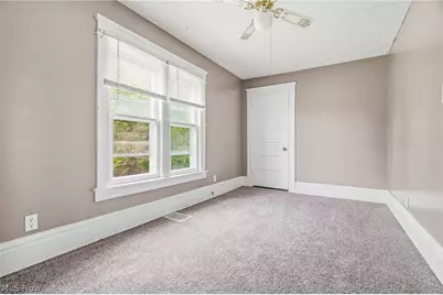 330 W Market Street, Alliance, OH 44601 - Photo 16