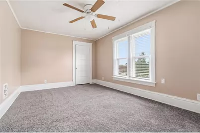 330 W Market Street, Alliance, OH 44601 - Photo 14