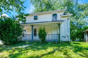 815 Seneca St NE, Massillon, OH 44646 - Photo 2
