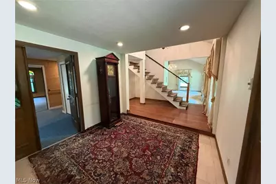6400 Juniper Drive, Amherst, OH 44001 - Photo 8