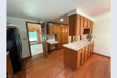 6400 Juniper Drive, Amherst, OH 44001 - Photo 14