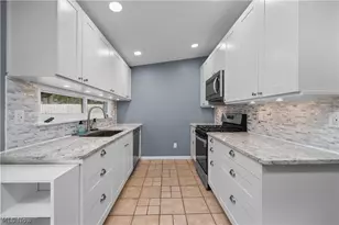747 Abbe Rd N, Elyria, OH 44035 - Photo 6
