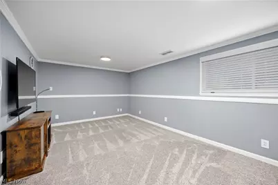 747 Abbe Road N, Elyria, OH 44035 - Photo 14