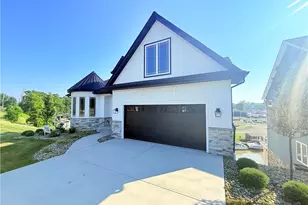 2048 Forest Dr, Eastlake, OH 44095 - Photo 4