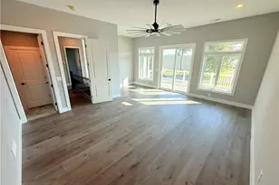 2048 Forest Dr, Eastlake, OH 44095 - Photo 28