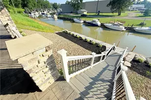 2048 Forest Dr, Eastlake, OH 44095 - Photo 36