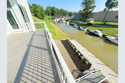 2048 Forest Drive, Eastlake, OH 44095 - Photo 30