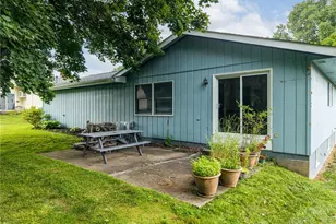364 Garner Dr, Mogadore, OH 44260 - Photo 4