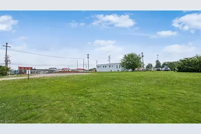 1007 Gaston Avenue, Cambridge, OH 43725 - Photo 6