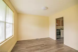 807 Florence St, Belpre, OH 45714 - Photo 8