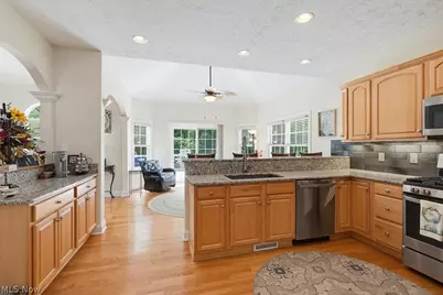 2211 Meadowsweet Lane, Streetsboro, OH 44241 - Photo 18