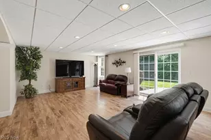 2211 Meadowsweet Ln, Streetsboro, OH 44241 - Photo 34