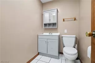 1705 Devonshire Ln, Mansfield, OH 44907 - Photo 16