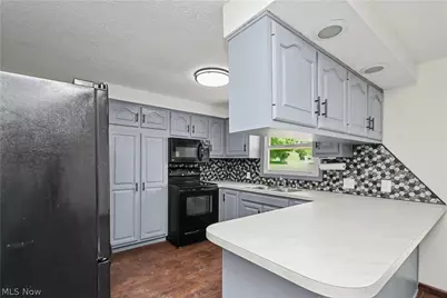 1705 Devonshire Lane, Mansfield, OH 44907 - Photo 6