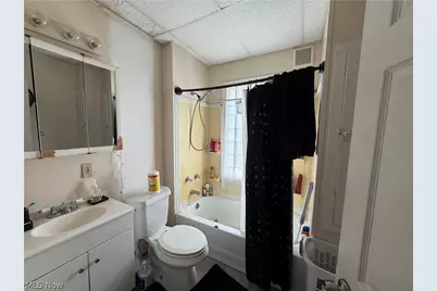 2219 Chesterland Avenue, Oakwood, OH 44107 - Photo 8