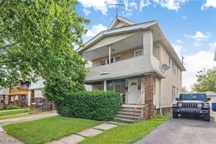2219 Chesterland Ave, Oakwood, OH 44107 - Photo 1