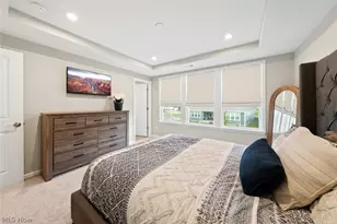 690 Harbour Town Ct, Avon Lake, OH 44012 - Photo 26