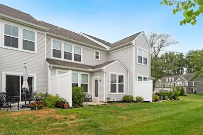 690 Harbour Town Court, Avon Lake, OH 44012 - Photo 42