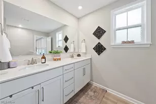 690 Harbour Town Ct, Avon Lake, OH 44012 - Photo 28