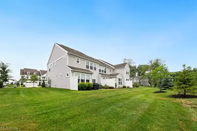 690 Harbour Town Court, Avon Lake, OH 44012 - Photo 44