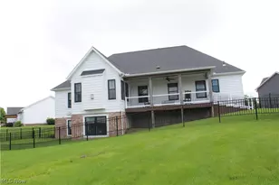 2374 Deer Creek Cir, Orrville, OH 44667 - Photo 4