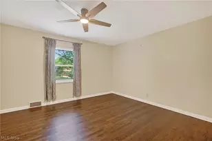 674 Upper Merriman Dr, Akron, OH 44303 - Photo 14