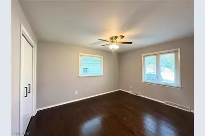 1031 Gary Court, Wickliffe, OH 44092 - Photo 8