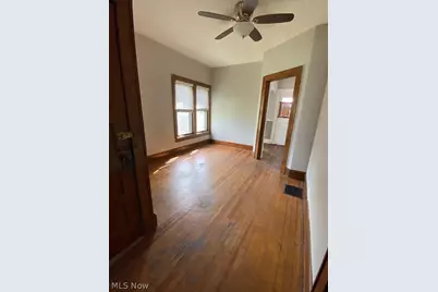 1020 Gaston Avenue, Cambridge, OH 43725 - Photo 12