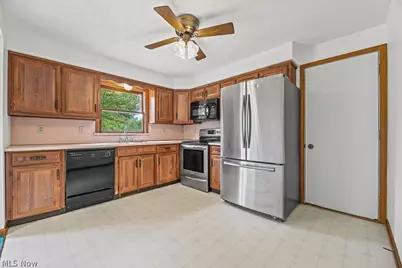 2642 Blake Road, Wadsworth, OH 44281 - Photo 16