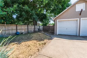 605 Essex St, Akron, OH 44306 - Photo 10