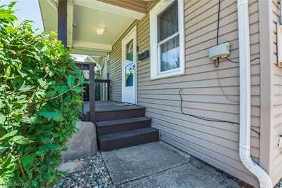 605 Essex Street, Akron, OH 44306 - Photo 4