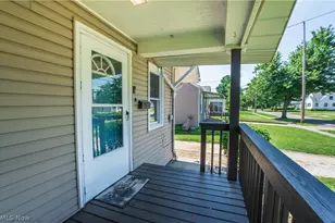 605 Essex St, Akron, OH 44306 - Photo 6