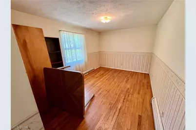2838 Forest Lane, Willoughby Hills, OH 44094 - Photo 12