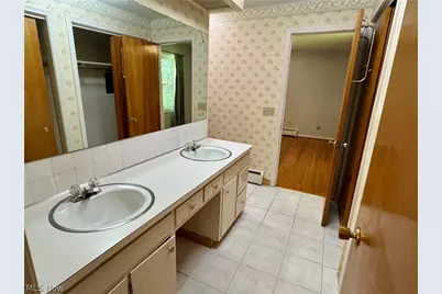 2838 Forest Lane, Willoughby Hills, OH 44094 - Photo 14