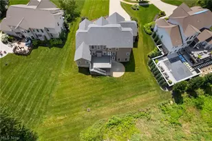 3901 Creekside Dr, Uniontown, OH 44685 - Photo 38