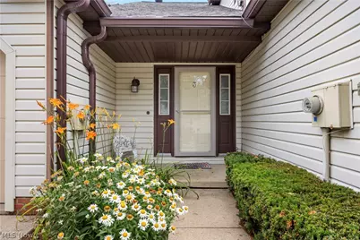 875 Hampton Circle #3, Aurora, OH 44202 - Photo 1