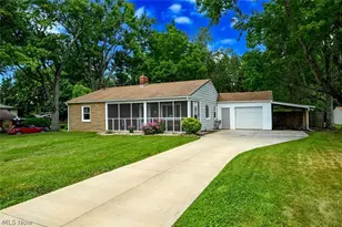 3437 Heckman St NW, Uniontown, OH 44685 - Photo 2