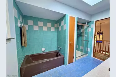 15818 Darrow Road, Vermilion, OH 44089 - Photo 24