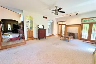 15818 Darrow Rd, Vermilion, OH 44089 - Photo 12