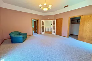 15818 Darrow Rd, Vermilion, OH 44089 - Photo 16
