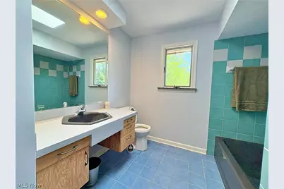 15818 Darrow Road, Vermilion, OH 44089 - Photo 20