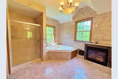 15818 Darrow Road, Vermilion, OH 44089 - Photo 18