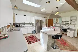 15818 Darrow Rd, Vermilion, OH 44089 - Photo 8