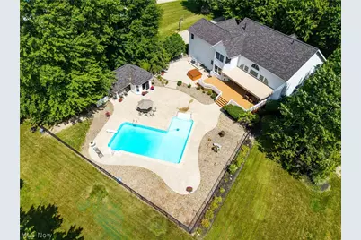 38799 Arbor Court, Grafton, OH 44044 - Photo 2