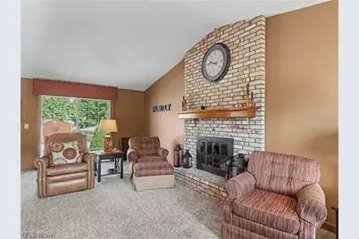 12203 Shoshone Avenue NW, Uniontown, OH 44685 - Photo 4