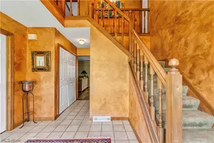 10335 Thompson Rye Cir, Twinsburg, OH 44087 - Photo 2