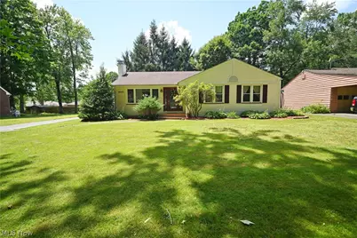 4048 Dover Road, Youngstown, OH 44511 - Photo 2