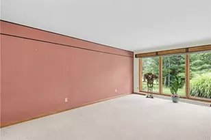 1726 Orchard Dr, Akron, OH 44333 - Photo 10
