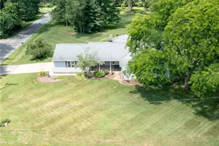 1726 Orchard Dr, Akron, OH 44333 - Photo 30